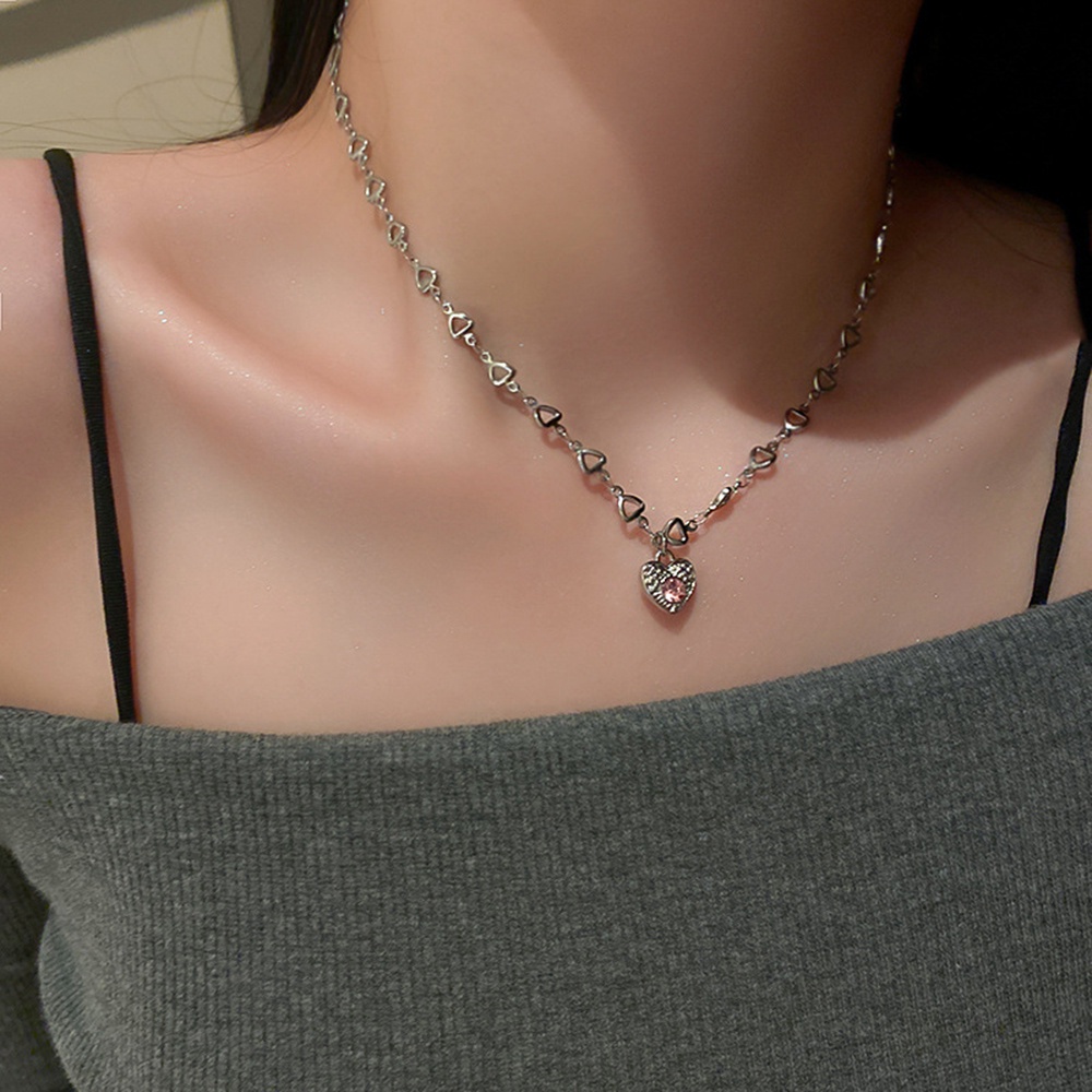 Vòng Cổ Choker Hình Trái Tim Đính Đá Màu Hồng Phong Cách Hàn Quốc Dành Cho Nữ
