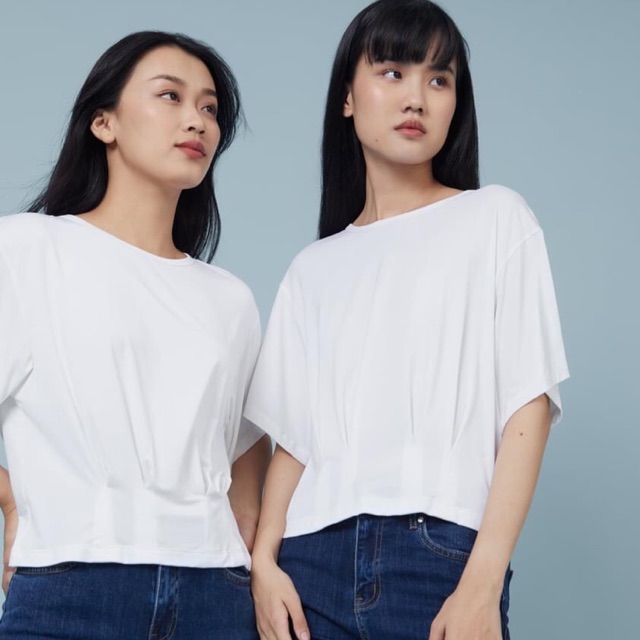 Blue T shirt . Áo thun kiểu .