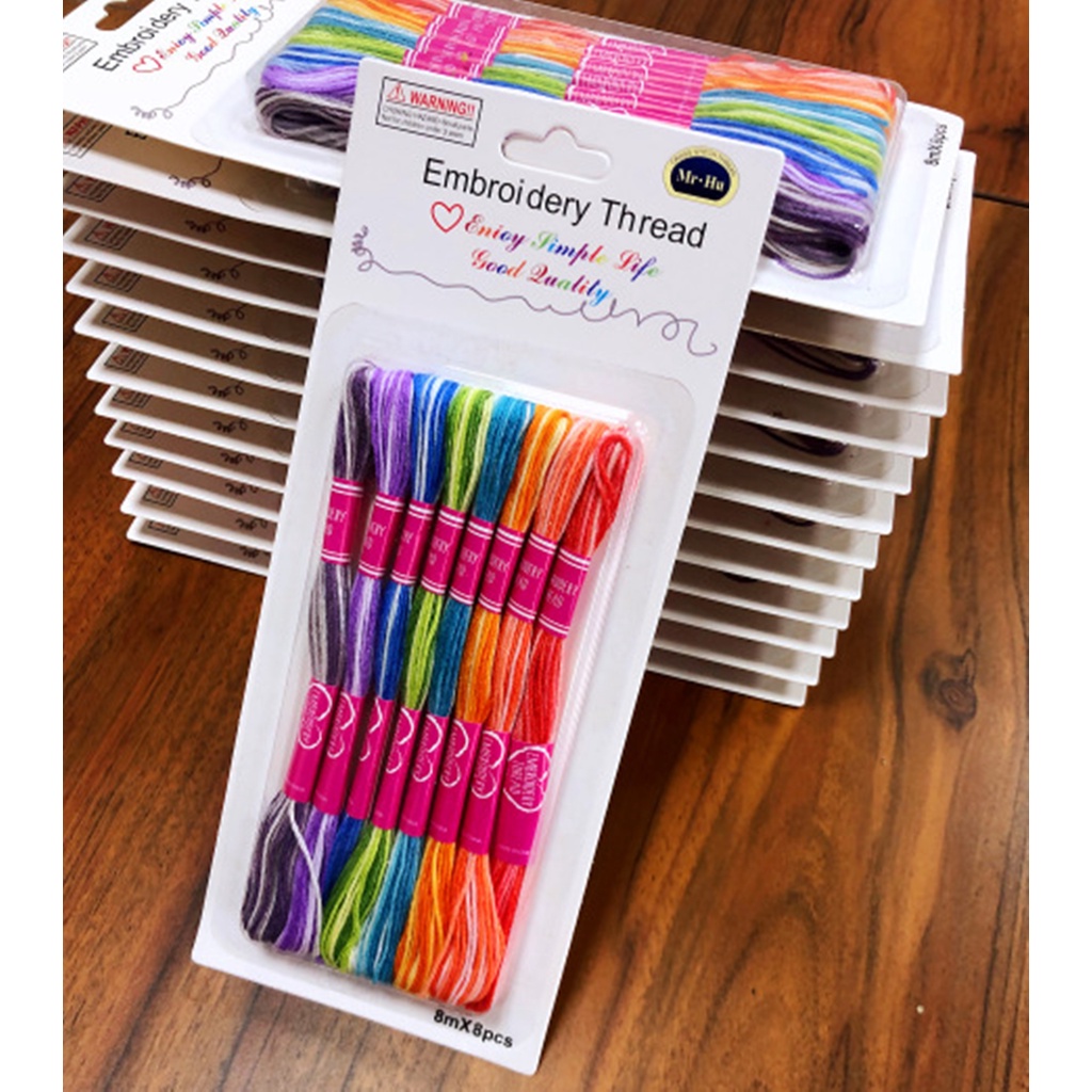 Cuộn Chỉ Thêu 8 Màu Dài 8m