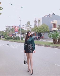 Áo lụa cổ choker