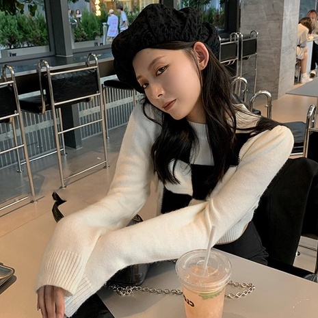 Áo croptop dài tay cổ tròn dáng rộng họa tiết kẻ ô thời trang cá tính cho nữ | BigBuy360 - bigbuy360.vn