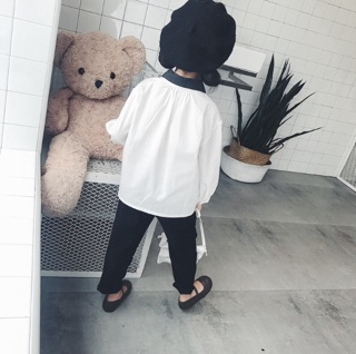 Áo sơ mi trắng bé gái