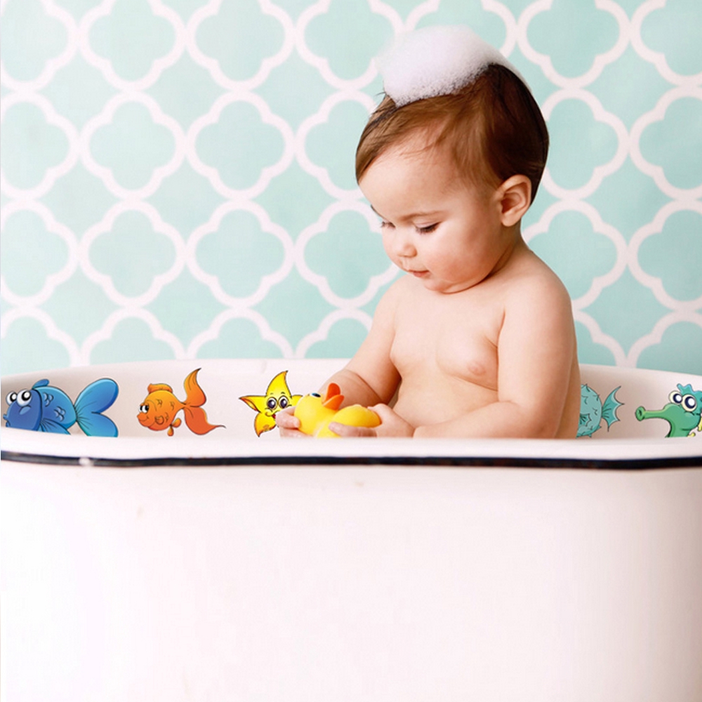 Miếng dán bồn tắm em bé tự dính chống trượt không thấm nước hình động vật biển dễ thương