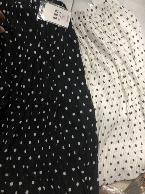 Chân váy voan hoa nhí 2 lớp ( quảng châu) | BigBuy360 - bigbuy360.vn