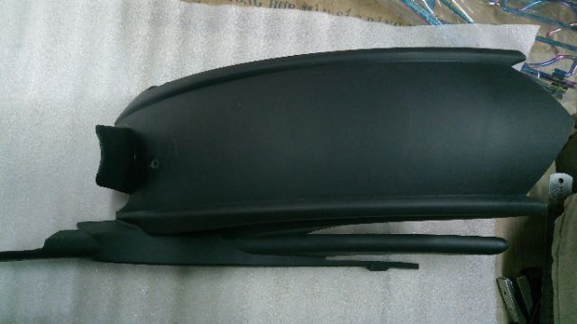 Dè chắn bùn có bọc sên Ex150, không dùng cho xe lên bánh