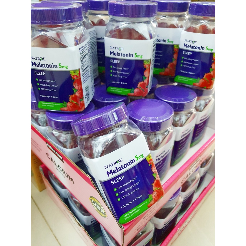 date 4/24 - Kẹo dẻo ngủ ngon Natrol Melatonin 5mg Gummies 180 viên hãng natrol của Mỹ ( vị dâu)