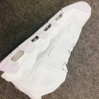 Uptempo supreme, uptempo trắng