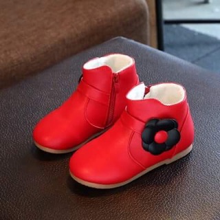 Giày boot