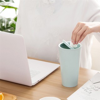 Thùng rác mini có nắp đậy