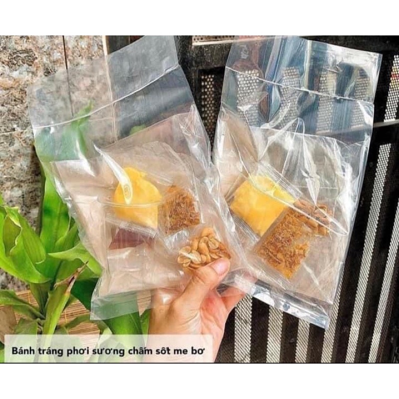 1 bịch bánh tráng phơi sương kèm gia vị nhiều loại