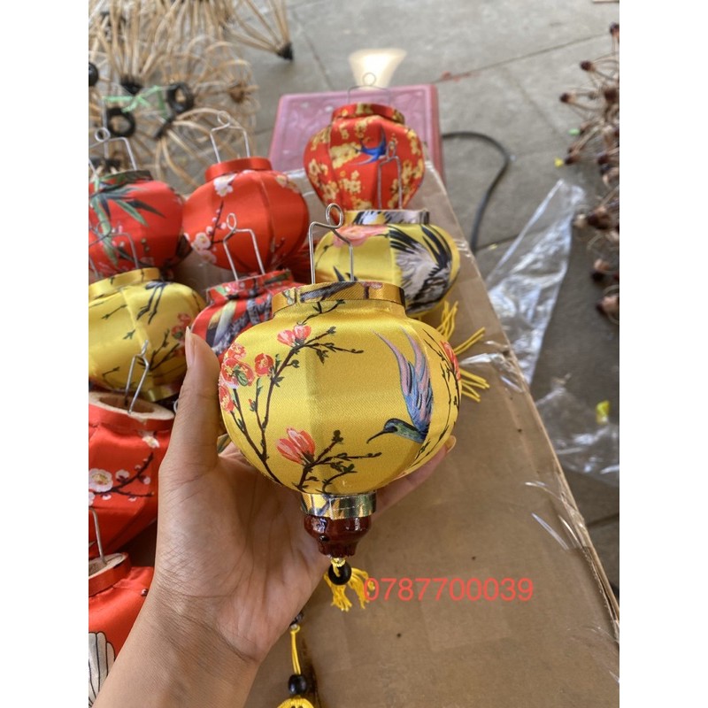 Lồng đèn nhí hoa văn