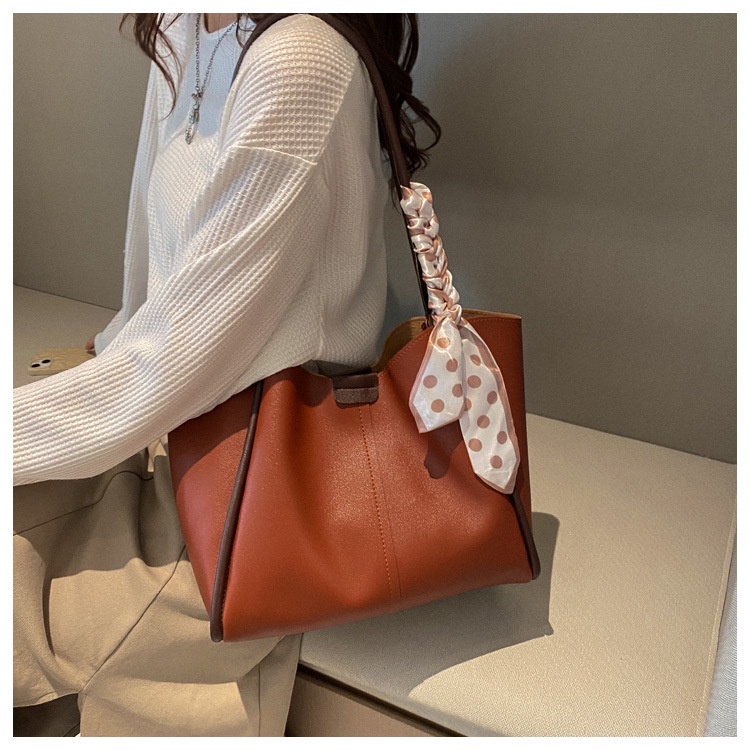 Túi Xách Đeo Vai Cỡ Lớn Thời Trang Thu Đông Cho Nữ