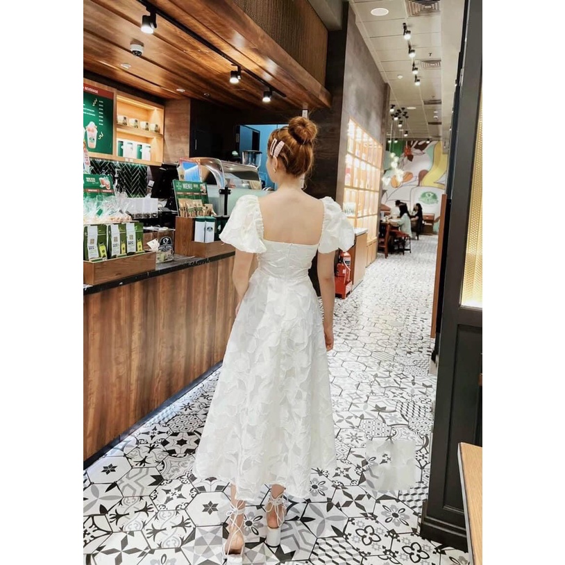 Váy ren hoa trắng tay bồng hở lưng kèm mút ngực dáng dài MIVOSA VN167
