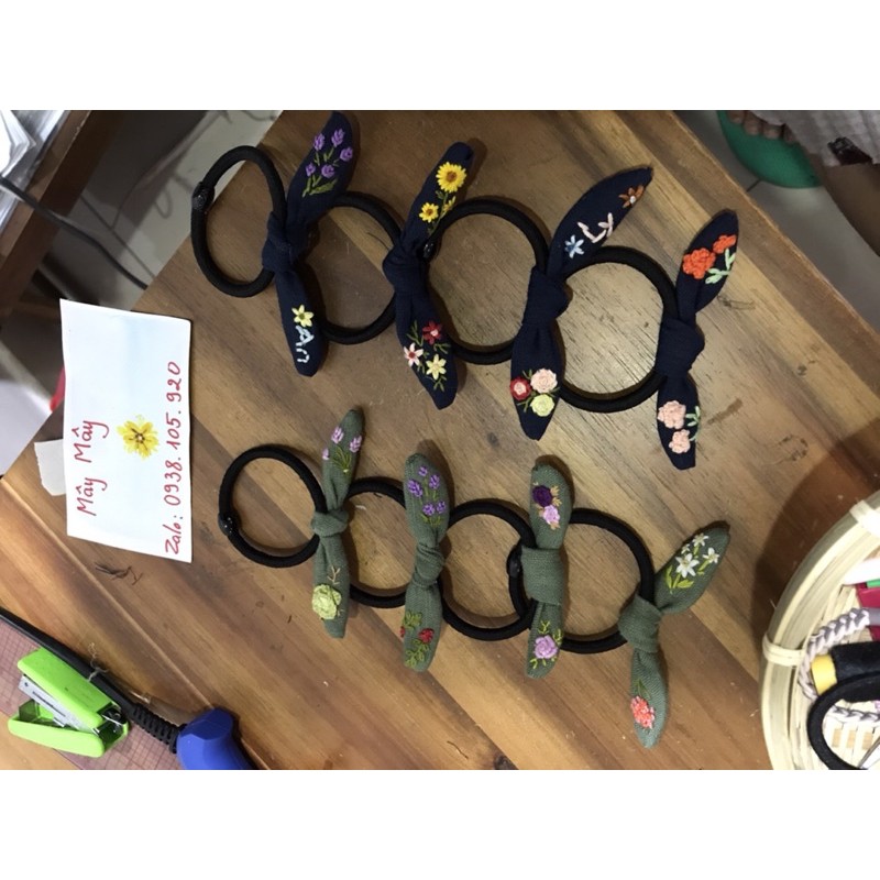 Cột tóc thêu tay độc đáo, phong cách cổ điển