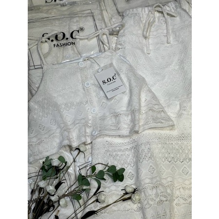 Set Váy Maxi Áo 2 Dây Với Chân Váy Suông Dáng Dài Xẻ Tà Nhẹ Ren Tiểu Thư Cá Tính Phong Cách Thời Trang - CAM CLOTHING