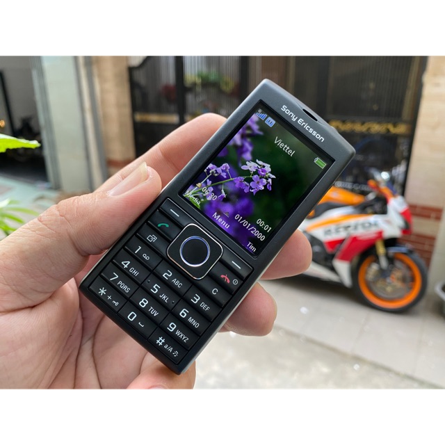 Điện thoại Sony Ericsson Cedar J108i