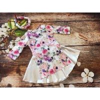 Bộ tân thời cách tân kèm mấn cho bé gái