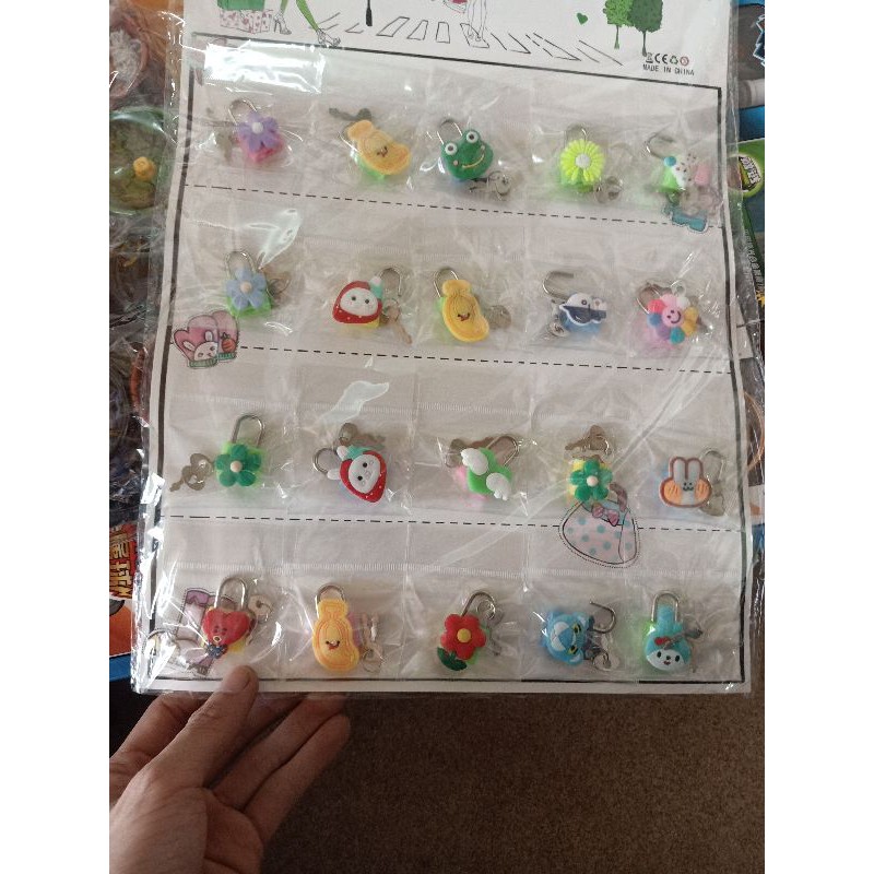 Sỉ ổ khoá và chìa khoá dễ thương cho bé 16 chiếc