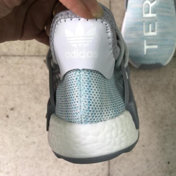 𝐓Ế𝐓 (SALE SỐC_ẢNH THẬT_FULL BOX) Giầy Sneaker x Pharrell Williams "Human Race" NMD xanh ngọc ^ g . .