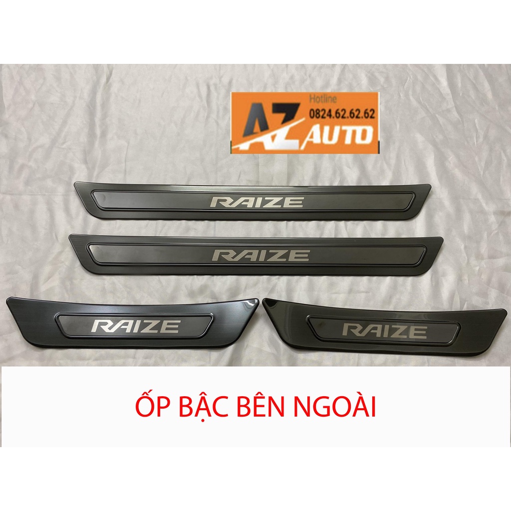 Ốp Bậc Cửa, Nẹp Bước Chân Toyota Raize 2021 - 2022, Vân TITAN Cao Cấp Tặng kèm keo dán