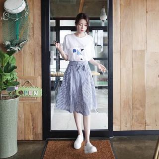 Set váy áo Hàn Quốc (Hàng có sẵn)