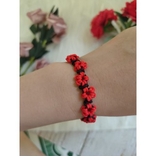 Vòng tay Hoa Mai đỏ siêu dễ thương