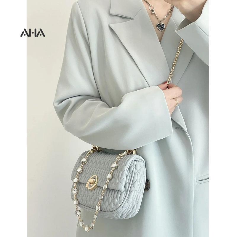 Túi đeo vai AHA official quai xích cao cấp màu xanh nhạt phong cách cho nữ
