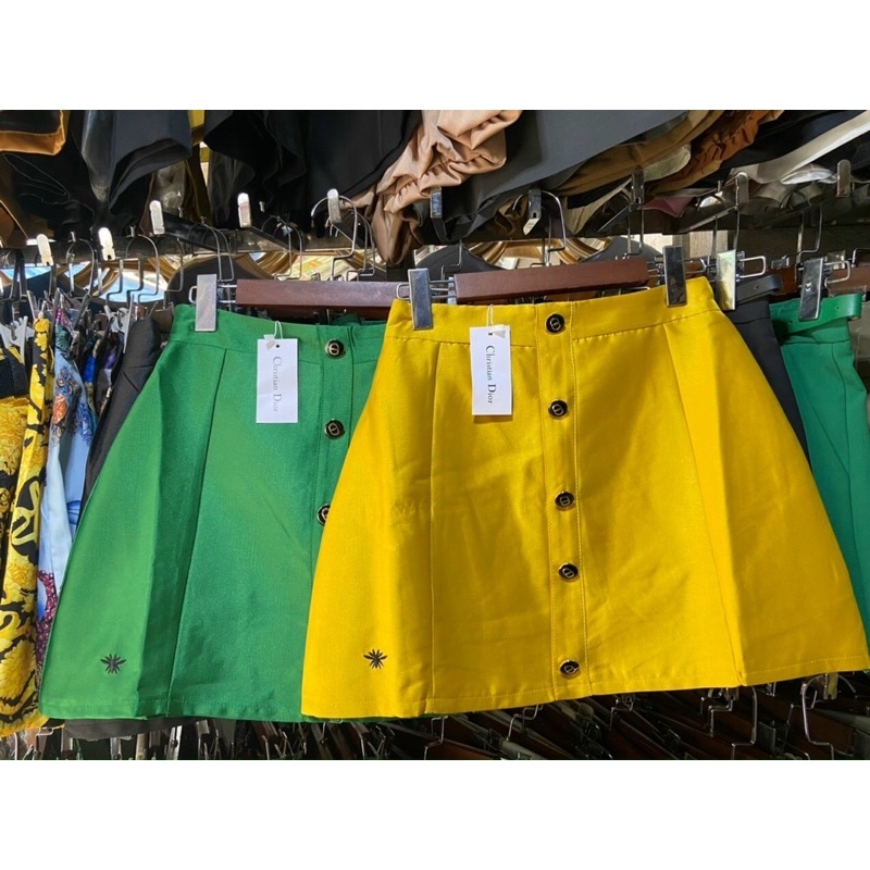 CHÂN VÁY TAFTA ONG CÚC GIỮA DÁNG A LOẠI 1 MS24816