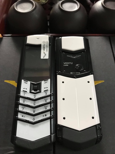 VERTU K8+ LƯNG ĐÁ GIÁ RẺ