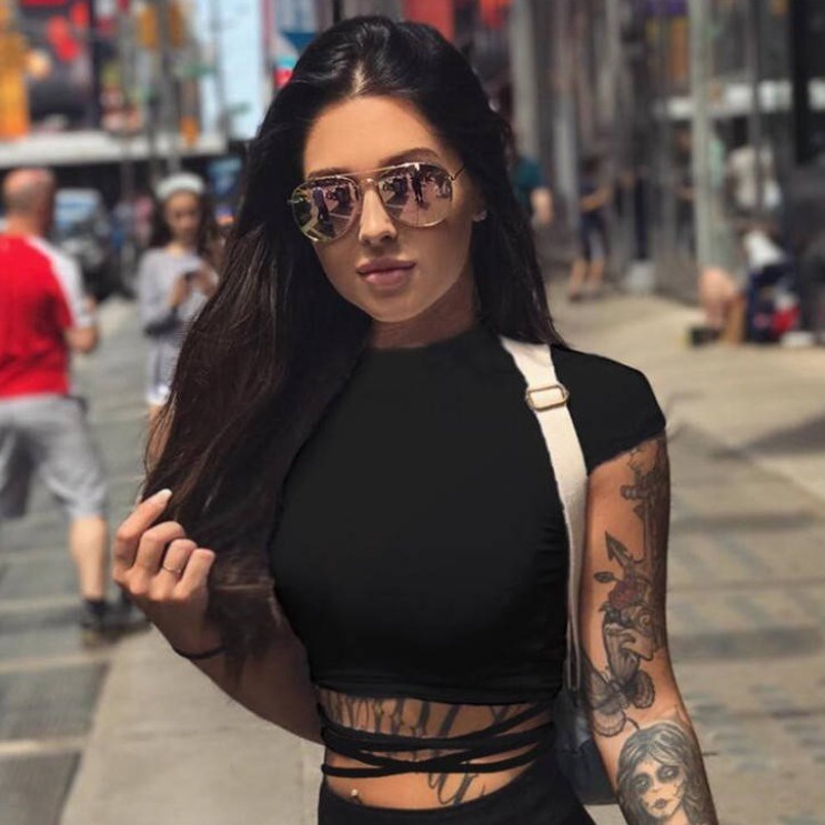 Áo croptop nữ cổ tròn phong cách quyến rũ