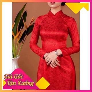 Áo dài gấm đỏ kèm quần