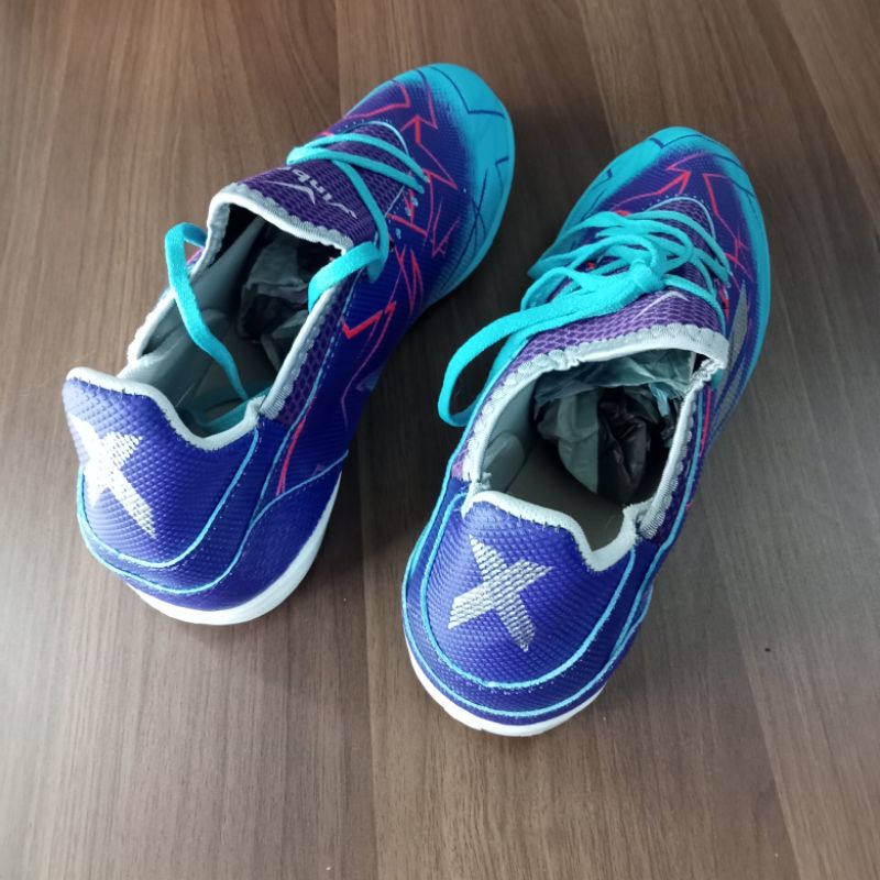 Giày bóng đá Winbro Xspeed đã khâu fun đế Tím xanh