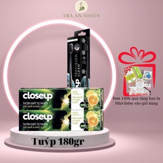Combo 2 Kem đánh răng Close Up dầu quất và thảo dược 180gr/tuýp + 1 bàn chải (Màu ngẫu nhiên)