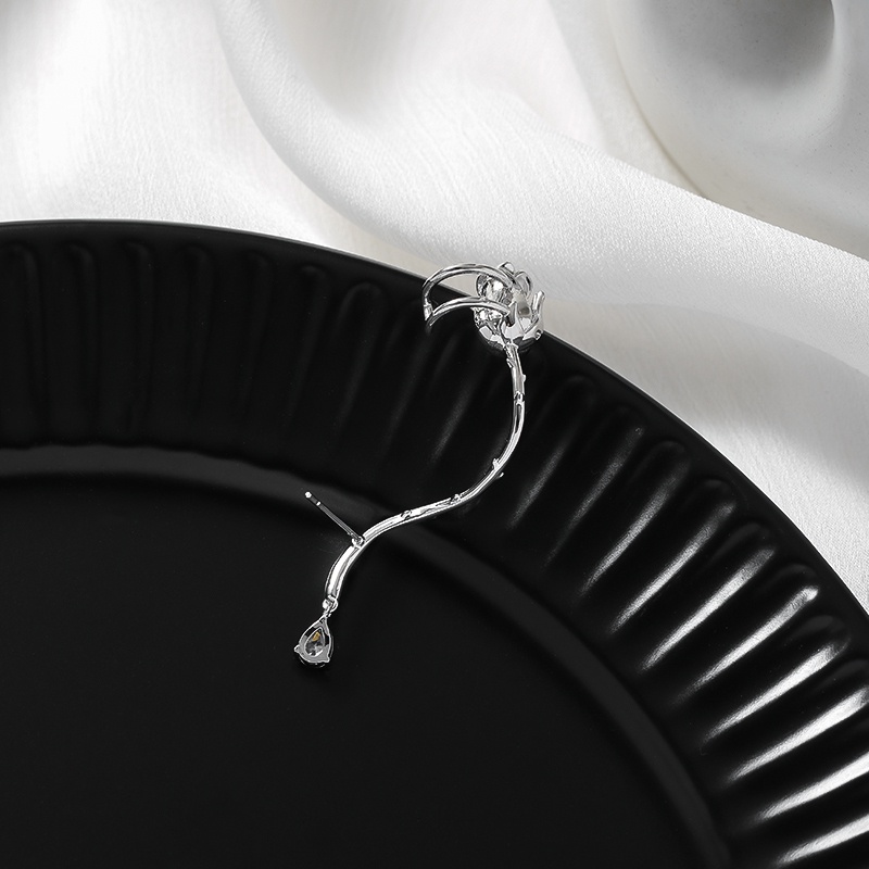 Khuyên Kẹp Vành Tai Hình Hoa Hồng/ Giọt Nước Đính Đá zircon Thời Trang