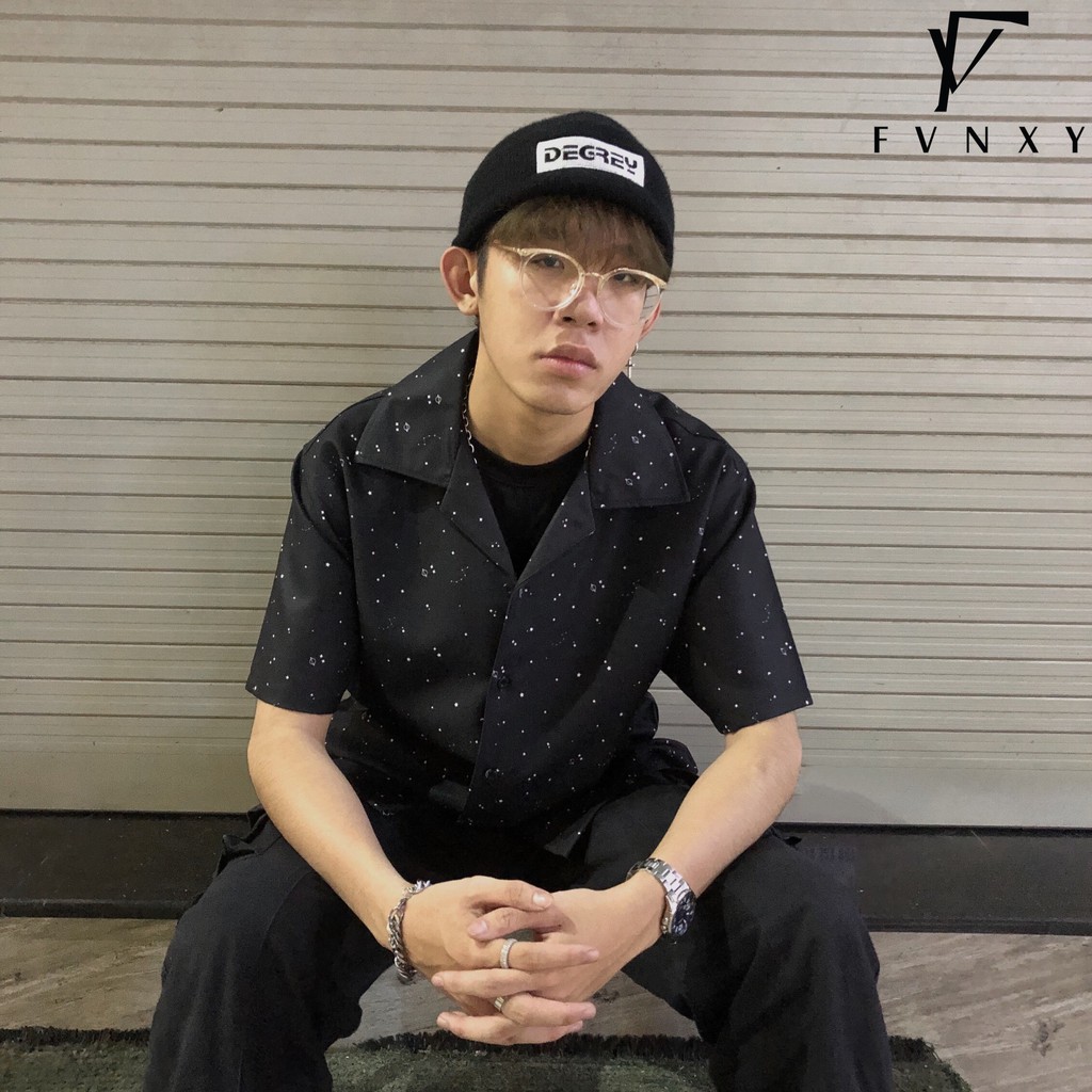 Áo Sơ Mi Ngắn Tay Unisex Form rộng FVNXY Hoạ tiết Ngôi Sao (Chất liệu Pho mịn mát đứng phom dáng) | BigBuy360 - bigbuy360.vn