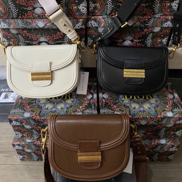 Túi đeo chéo C N K like.aut form bầu hàng có sẵn