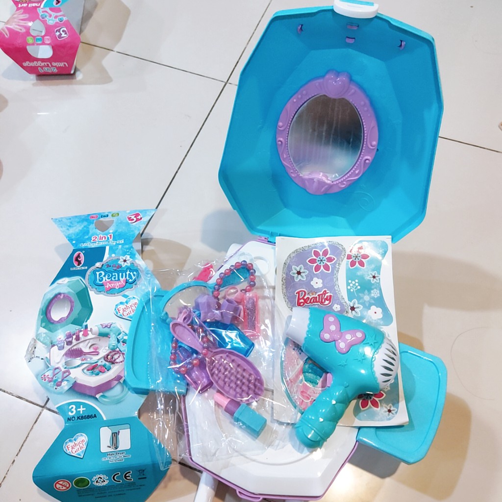 Vali kéo dụng cụ trang điểm có máy sấy như thật