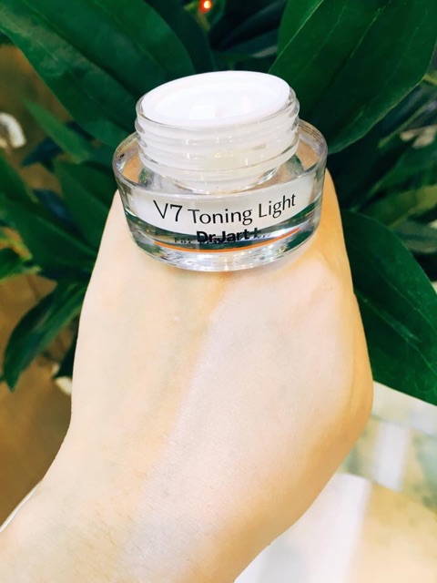 Kem dưỡng trắng da V7 mini 15ml ( hộp giấy ) | BigBuy360 - bigbuy360.vn