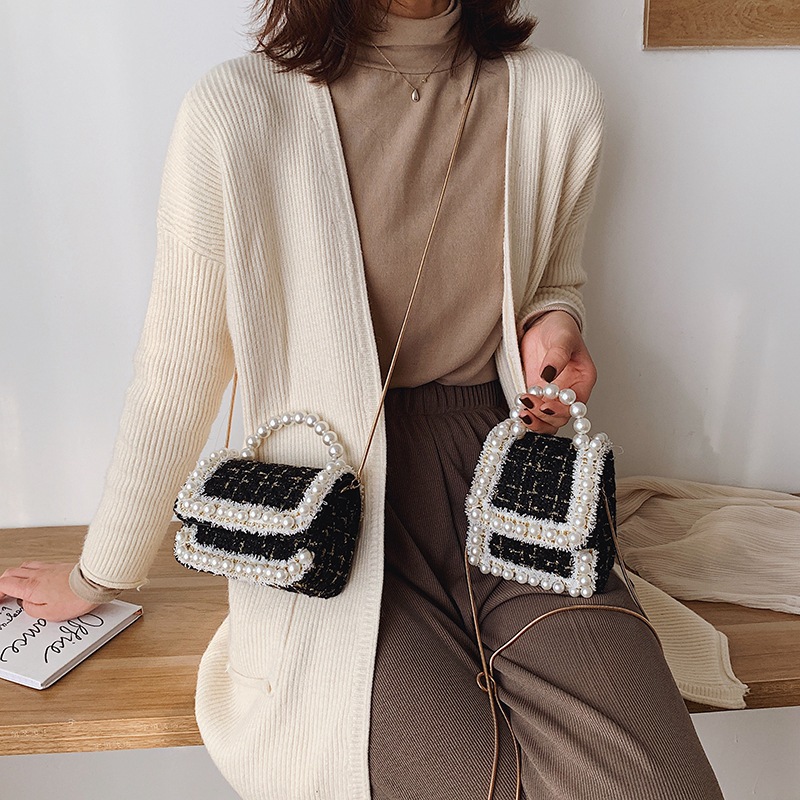 Túi đeo chéo mini vải len phối dây xích thời trang cho nữ | BigBuy360 - bigbuy360.vn