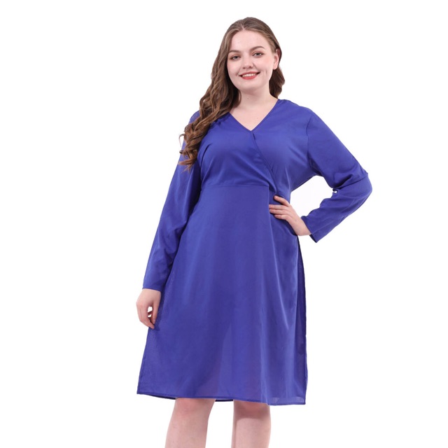 Đầm suông dáng dài tay dài màu xanh coban | BigBuy360 - bigbuy360.vn