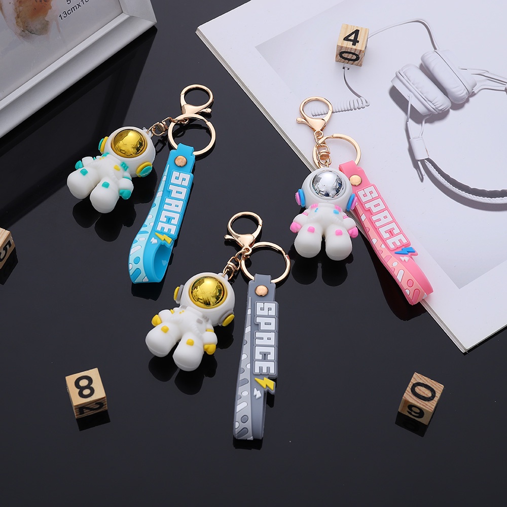 Móc Khóa Hình Phi Hành Gia Hoạt Hình Dễ Thương