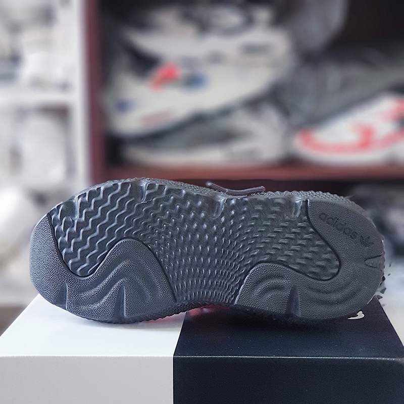 Giày Adidas Prophere Carbon/Solar Red, size 38, real 2hand