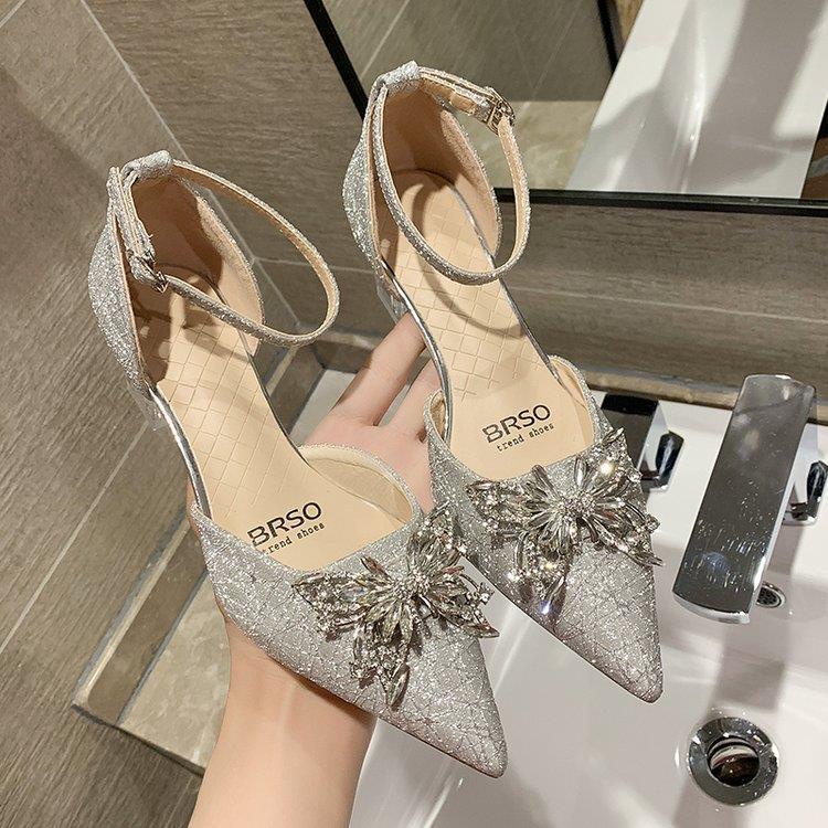 Giày cao gót lấp lánh phong cách thời trang Pháp 2022 cho nữ