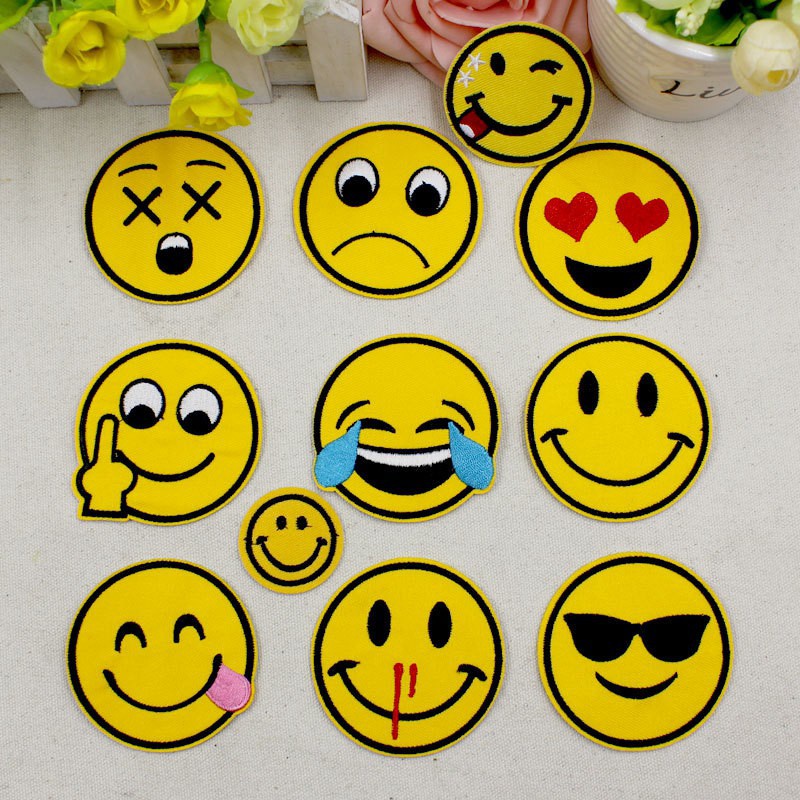 Sticker ủi thêu hình biểu tượng cảm xúc