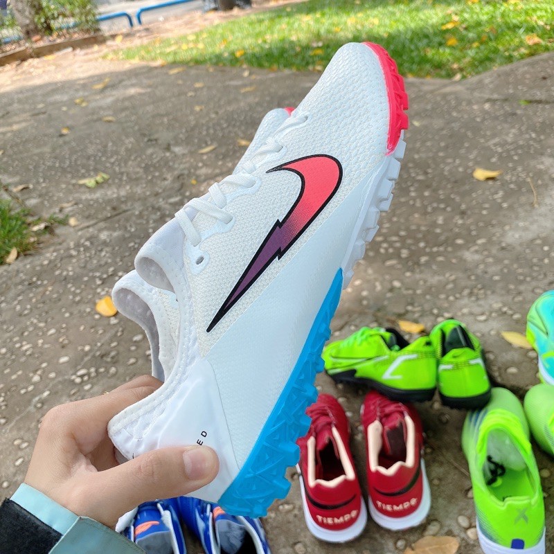 Giày đá bóng TF Mercurial vapor 13