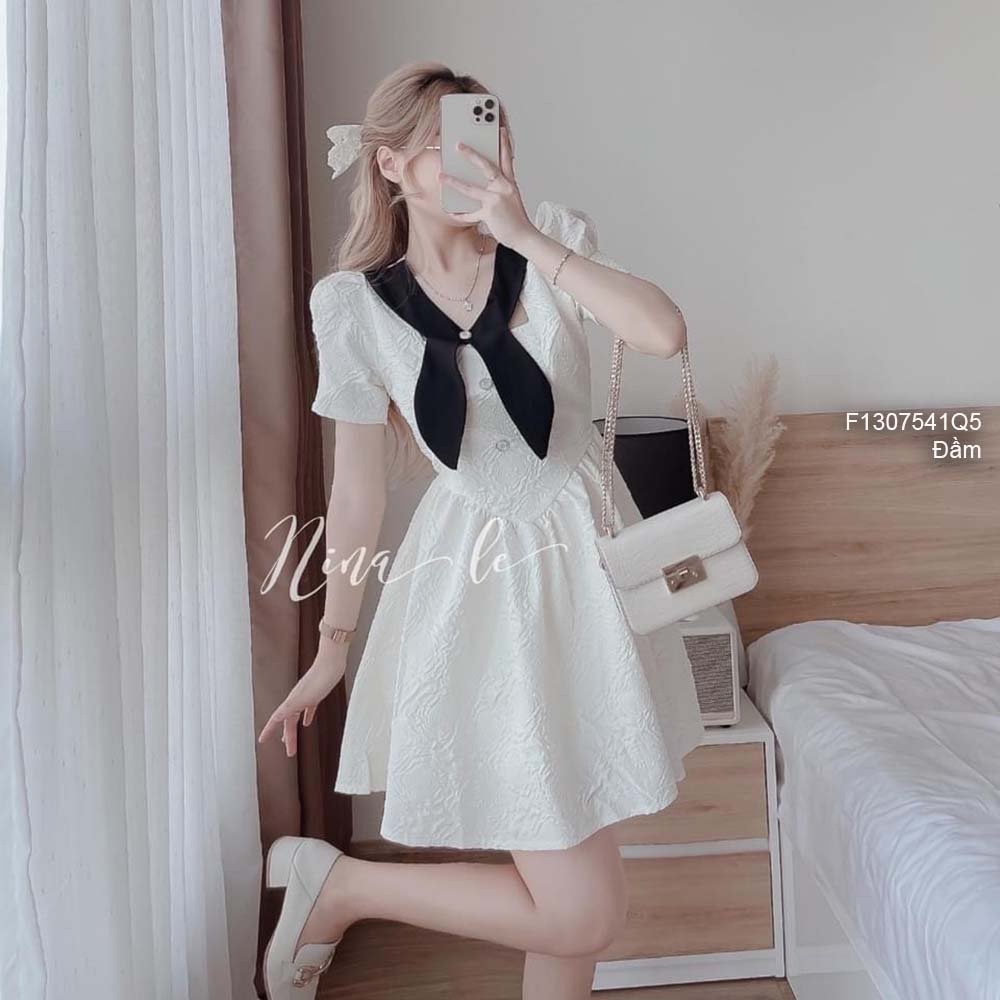 Đầm xòe xốp cổ phối nơ đen cách điệu tay con hàng QC!