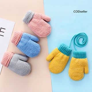 Găng tay đan len giữ ấm tốt cho trẻ