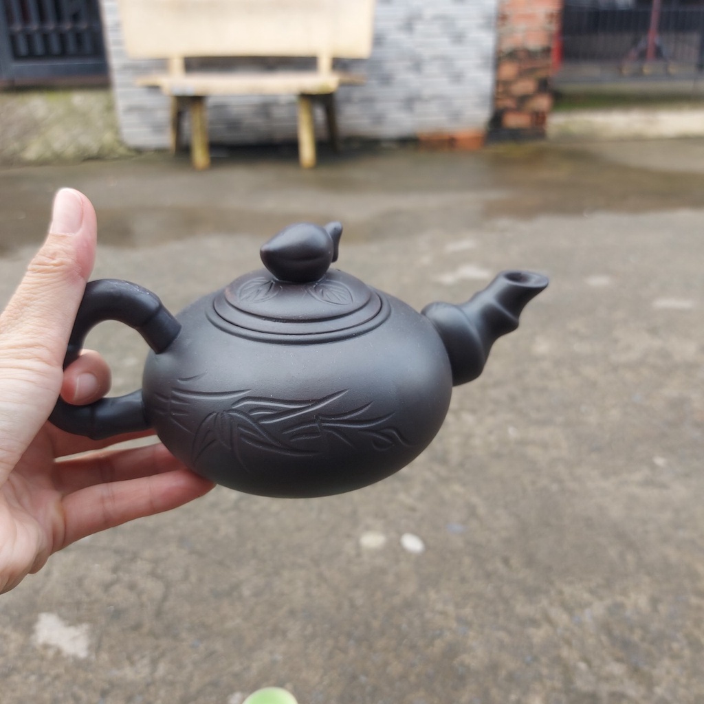 Ấm trà đất nung Bát Tràng Màu Đen