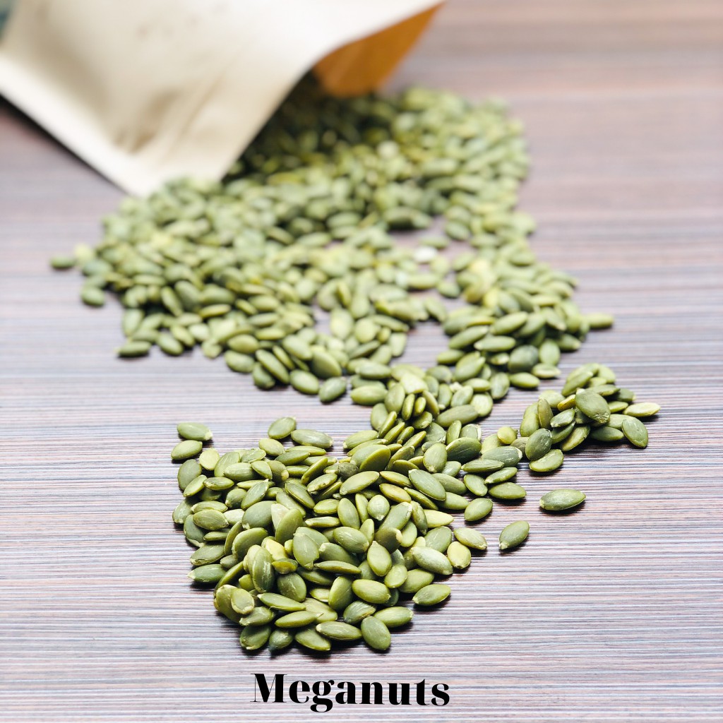 Hạt bí xanh tách vỏ Meganuts nhập khẩu đóng gói - Nhân hạt bí xanh thượng hạng thơm giòn 100gr/250gr/500gr