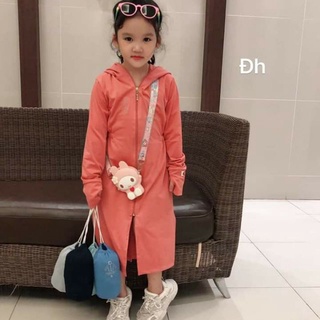 Áo Chống Nắng Toàn Thân Cho Bé  thiết kế áo phải đơn giản, khả năng chống tia UV lên đến 40++